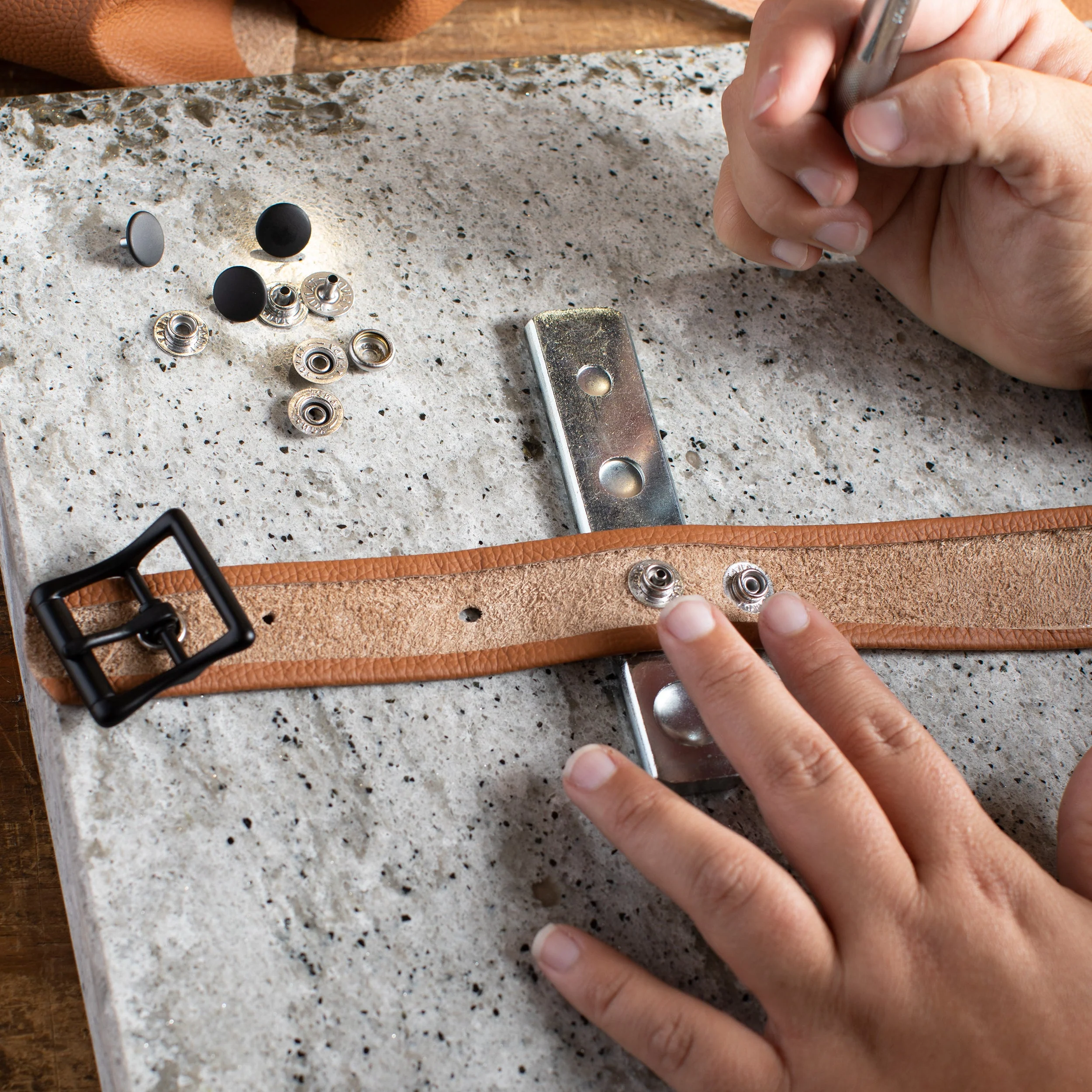 Craftool® Deluxe Snap-All/Rivet Setter Set - Image 3