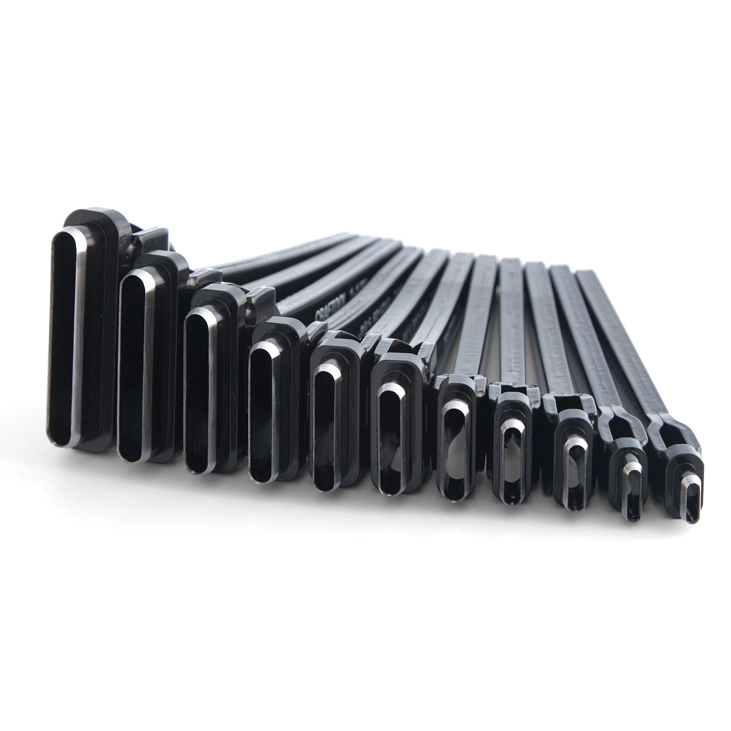 Craftool® Japanese Heavy Duty Oblong Punch - Image 3